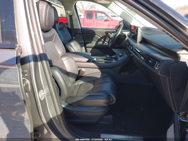 5LM5J7XC7SGL12217 Lincoln Aviator Reserve
