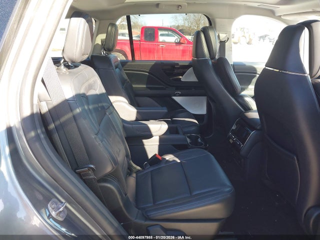 5LM5J7XC7SGL12217 Lincoln Aviator Reserve