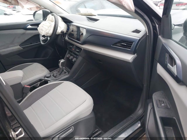 44098004 :رقم المزاد ، 3VVUX7B29PM369937 vin ، 2023 Volkswagen Taos 1.5t Se مزاد بيع