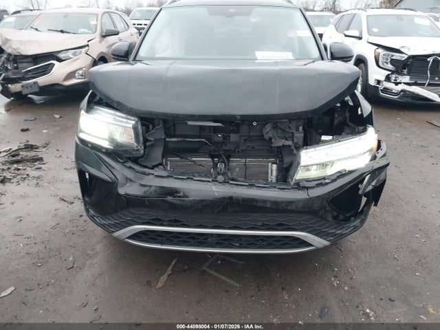 44098004 :رقم المزاد ، 3VVUX7B29PM369937 vin ، 2023 Volkswagen Taos 1.5t Se مزاد بيع