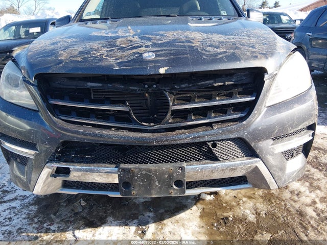 44098022 :رقم المزاد ، 4JGDA7DB1DA100686 vin ، 2013 Mercedes-benz Ml 550 4matic مزاد بيع