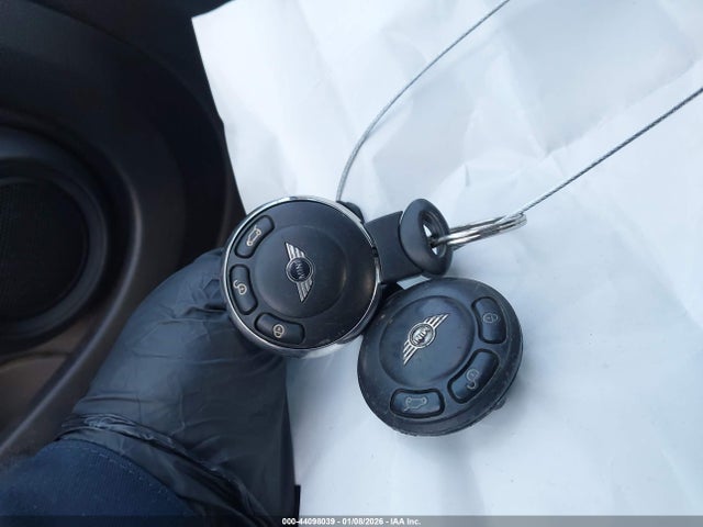2009 MINI COOPER WMWMF33569TW72534 Photo 10