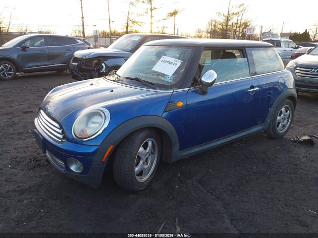 2009 MINI COOPER WMWMF33569TW72534 Photo 1