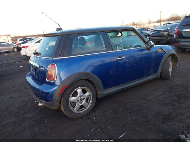 2009 MINI COOPER WMWMF33569TW72534 Photo 3