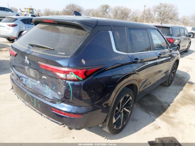 2023 MITSUBISHI OUTLANDER JA4J4UA88PZ024745 Photo 3