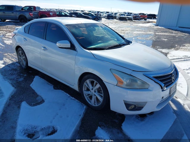 44098113 :رقم المزاد ، 1N4AL3AP5EN230156 vin ، 2014 Nissan Altima 2.5 Sl مزاد بيع