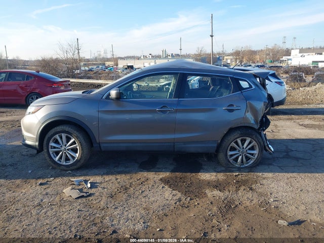 JN1BJ1CRXKW353810 Nissan Rogue Sport S