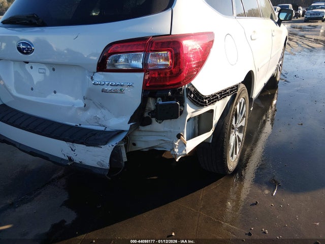 Aukcja sprzedaży 2017 Subaru Outback 2.5i Limited, vin: 4S4BSANC2H3322382, numer aukcji: 44098177