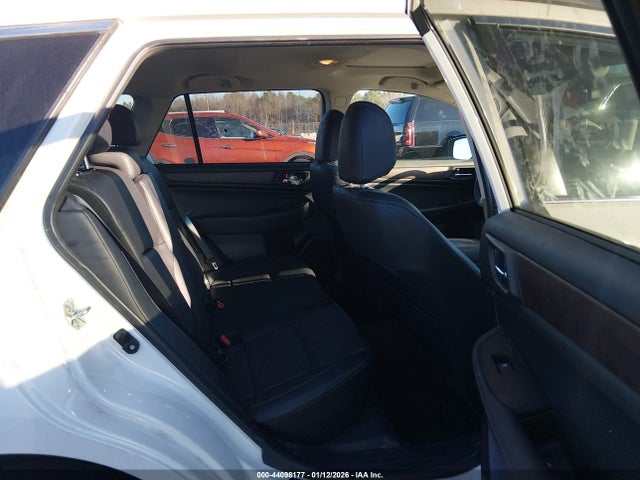 Aukcja sprzedaży 2017 Subaru Outback 2.5i Limited, vin: 4S4BSANC2H3322382, numer aukcji: 44098177