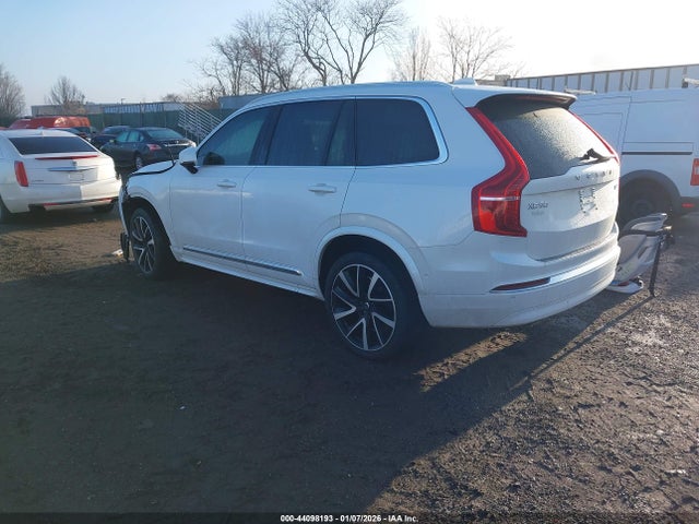 2023 VOLVO XC90 YV40621N2P1943349 Photo 2