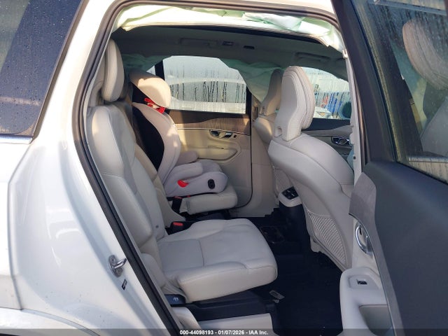 2023 VOLVO XC90 YV40621N2P1943349 Photo 7