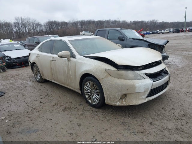 44098198 :رقم المزاد ، JTHBK1GG1F2190849 vin ، 2015 Lexus Es 350 مزاد بيع