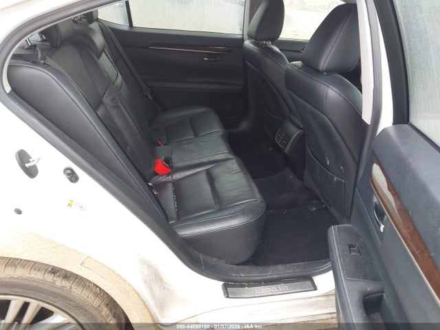 44098198 :رقم المزاد ، JTHBK1GG1F2190849 vin ، 2015 Lexus Es 350 مزاد بيع