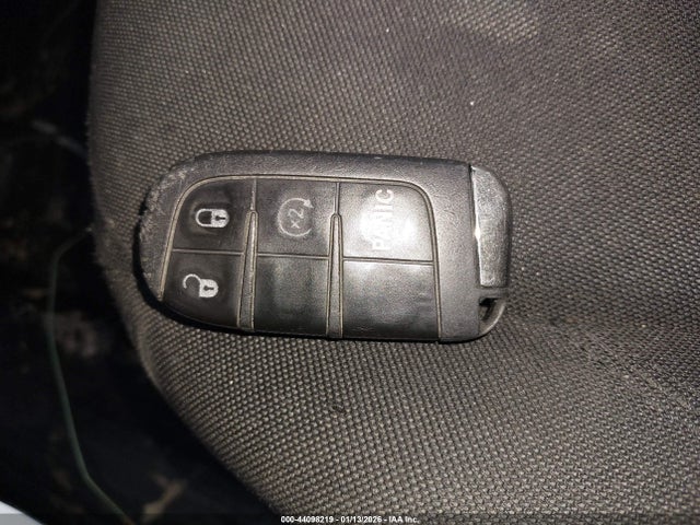 Продаж на аукціоні авто 2017 Jeep Renegade Sport 4x4, vin: ZACCJBAB9HPG63241, номер лоту: 44098219