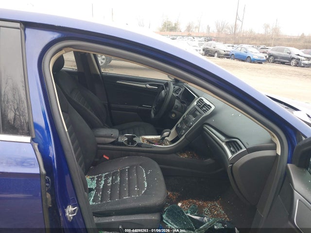 1FA6P0H78F5126101 Ford FUSION SE