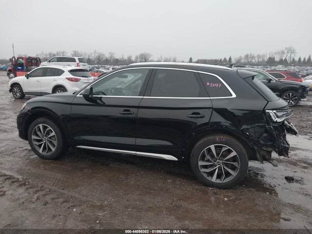 44098302 :رقم المزاد ، WA1BAAFYXM2077441 vin ، 2021 Audi Q5 Premium Plus 45 Tfsi Quattro S Tronic مزاد بيع
