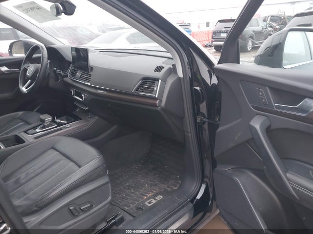2021 AUDI Q5 WA1BAAFYXM2077441 Photo 4