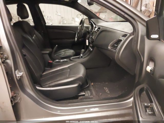 2013 CHRYSLER 200 1C3CCBCGXDN543099 Photo 4