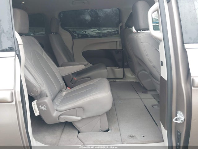 2C4RC1DGXHR550769 Chrysler Pacifica Touring