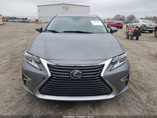 44098373 :رقم المزاد ، 58ABK1GG2HU063735 vin ، 2017 Lexus Es 350 مزاد بيع
