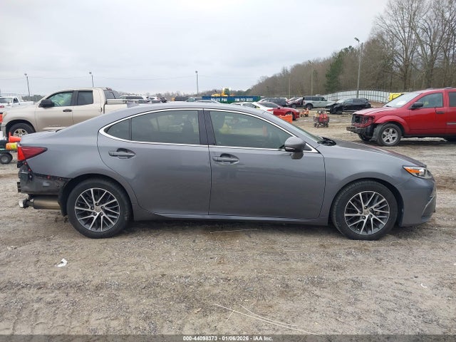 44098373 :رقم المزاد ، 58ABK1GG2HU063735 vin ، 2017 Lexus Es 350 مزاد بيع