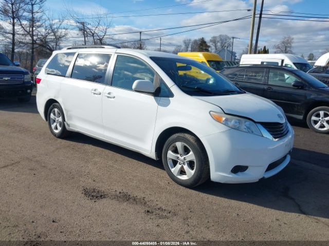 2016 TOYOTA SIENNA 5TDKK3DC0GS696259
