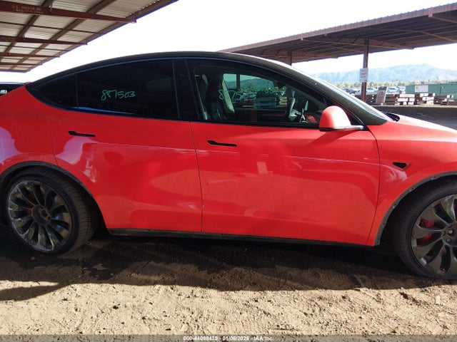 7SAYGDEF7PF887503 Tesla Model Y Performance Dual Motor All-wheel Drive