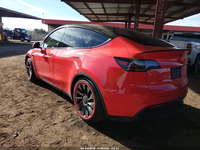 2023 TESLA MODEL Y 7SAYGDEF7PF887503 Photo 2