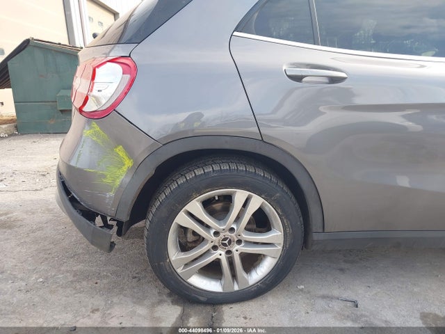 2019 MERCEDES-BENZ GLA 250 WDCTG4GB0KJ630373 Photo 5
