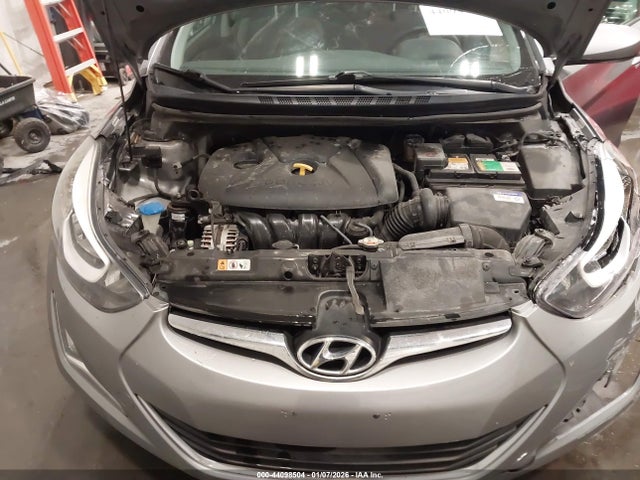 KMHDH4AE4FU300326 Hyundai ELANTRA SE