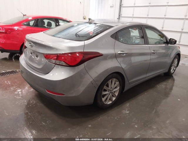 KMHDH4AE4FU300326 Hyundai ELANTRA SE