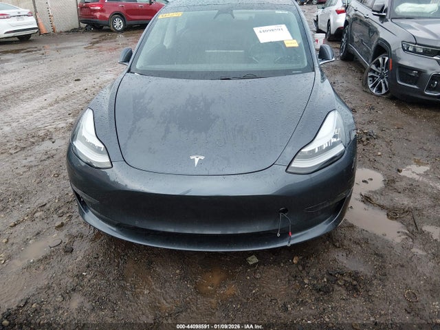 5YJ3E1EB8KF452040 Tesla Model 3 Long Range/performance
