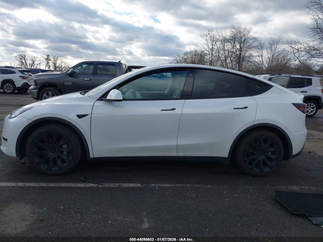 Продаж на аукціоні авто 2021 Tesla Model Y Long Range Dual Motor All-wheel Drive, vin: 5YJYGDEE7MF199436, номер лоту: 44098602