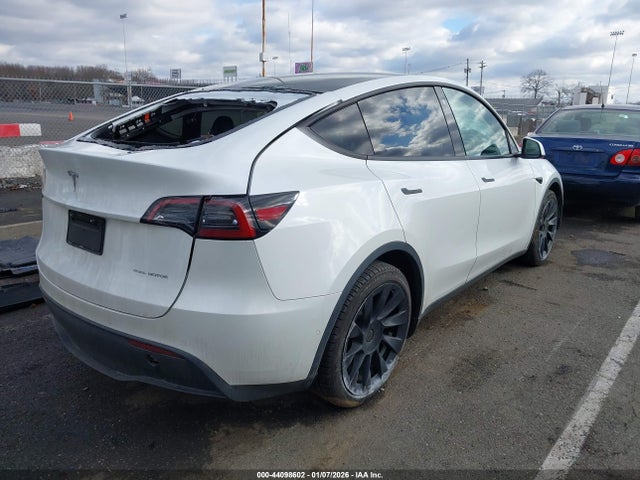 Продаж на аукціоні авто 2021 Tesla Model Y Long Range Dual Motor All-wheel Drive, vin: 5YJYGDEE7MF199436, номер лоту: 44098602