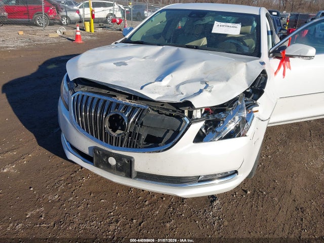1G4G45G31GF243299 Buick Lacrosse Sport Touring