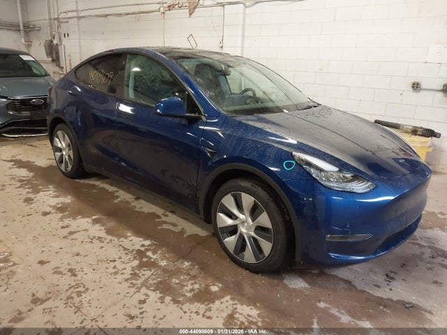 2021 TESLA MODEL Y 5YJYGDEE2MF209015 Photo 0
