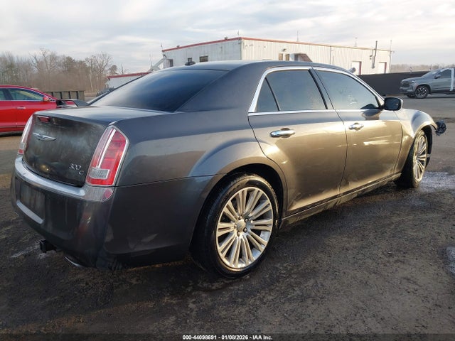 2014 CHRYSLER 300C 2C3CCAET6EH287428 Photo 3