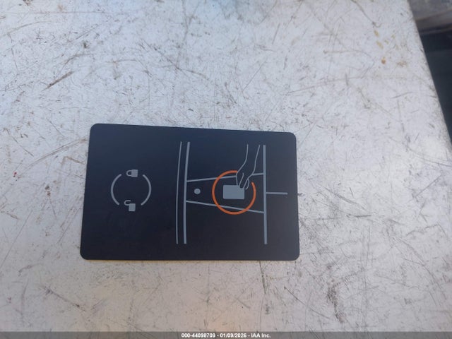 2025 TESLA MODEL Y 7SAYGDED5SA375484 Photo 10