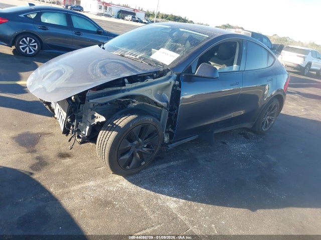 2025 TESLA MODEL Y 7SAYGDED5SA375484 Photo 1