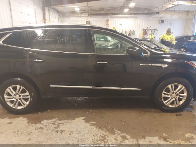 44098744 :رقم المزاد ، 5GAERBKW7JJ165730 vin ، 2018 Buick Enclave Essence مزاد بيع