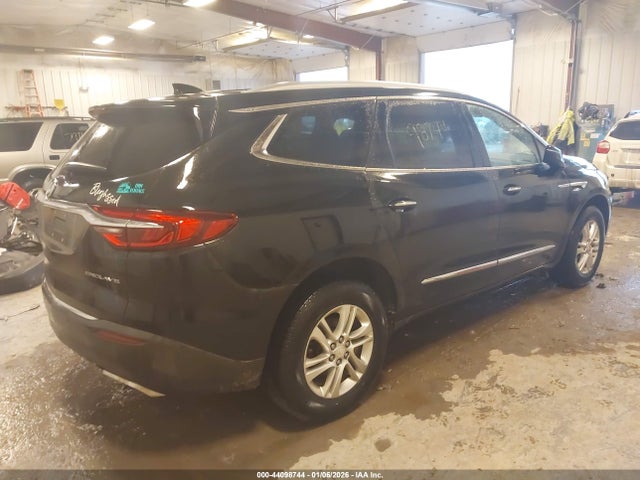 44098744 :رقم المزاد ، 5GAERBKW7JJ165730 vin ، 2018 Buick Enclave Essence مزاد بيع