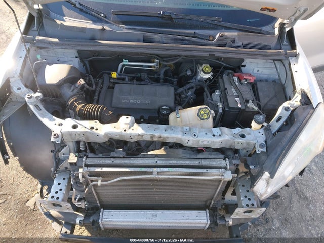 KL7CJPSB7FB182632 Chevrolet Trax 1ls