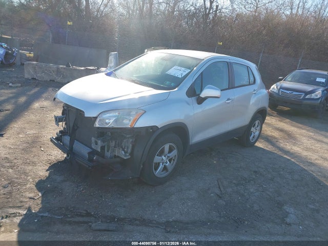 KL7CJPSB7FB182632 Chevrolet Trax 1ls