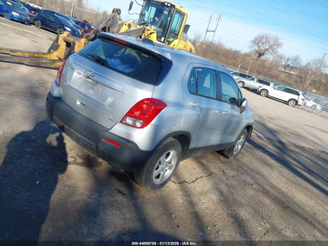 KL7CJPSB7FB182632 Chevrolet Trax 1ls
