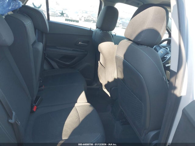 KL7CJPSB7FB182632 Chevrolet Trax 1ls