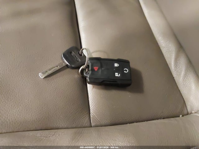 44098897 :رقم المزاد ، 1GTG6DE35G1159589 vin ، 2016 Gmc Canyon Slt مزاد بيع