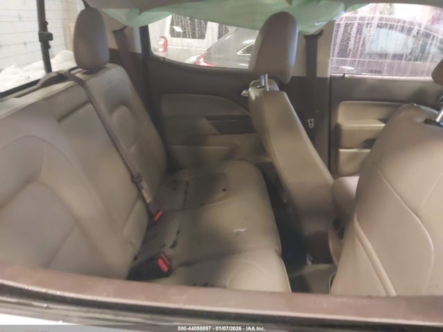 44098897 :رقم المزاد ، 1GTG6DE35G1159589 vin ، 2016 Gmc Canyon Slt مزاد بيع