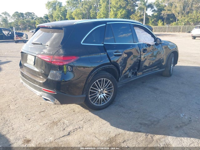 2024 MERCEDES-BENZ GLC 300 W1NKM4HB6RF147369 Photo 3