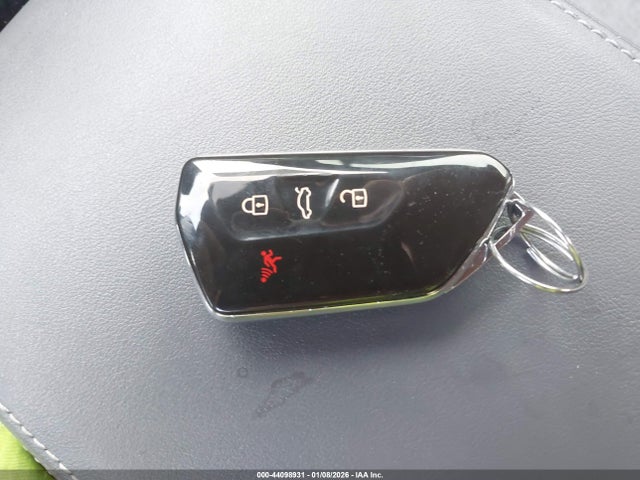 2024 VOLKSWAGEN ID.4 1V2BMPE89RC002568 Photo 10