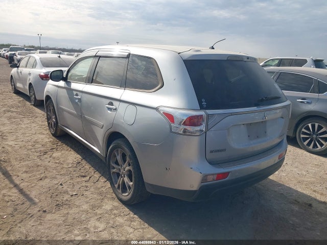 2014 MITSUBISHI OUTLANDER JA4AD3A32EZ008343 Photo 2